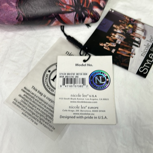 NWT NICOLE LEE “Sketch Book” print design large tote. Adjustable strap included. - Picture 5 of 16